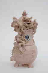 potbelly stove sisal · 2012 · ceramic, kiln-fired, glazed, underglaze painting · h 40, Ø 20 cm · photo: andré bockholdt